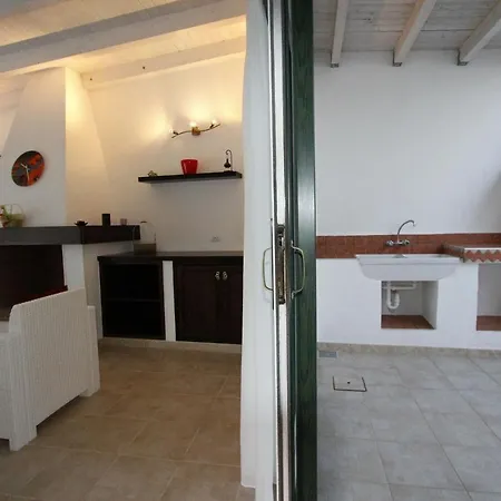 Lata * Marina di San Gregorio